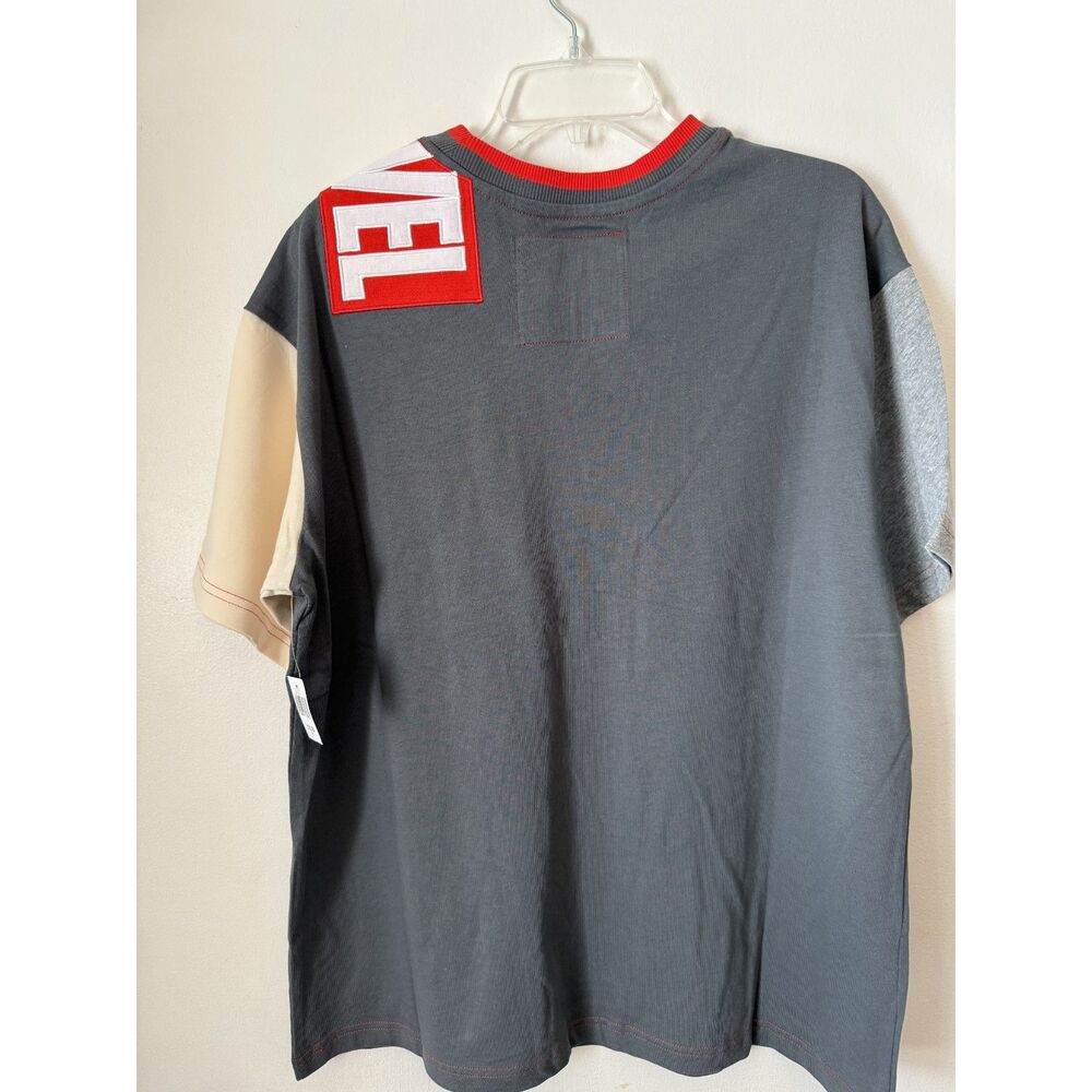 New Marvel Disney Parks Color block Patch T-Shirt Size Large Gray Red Tee